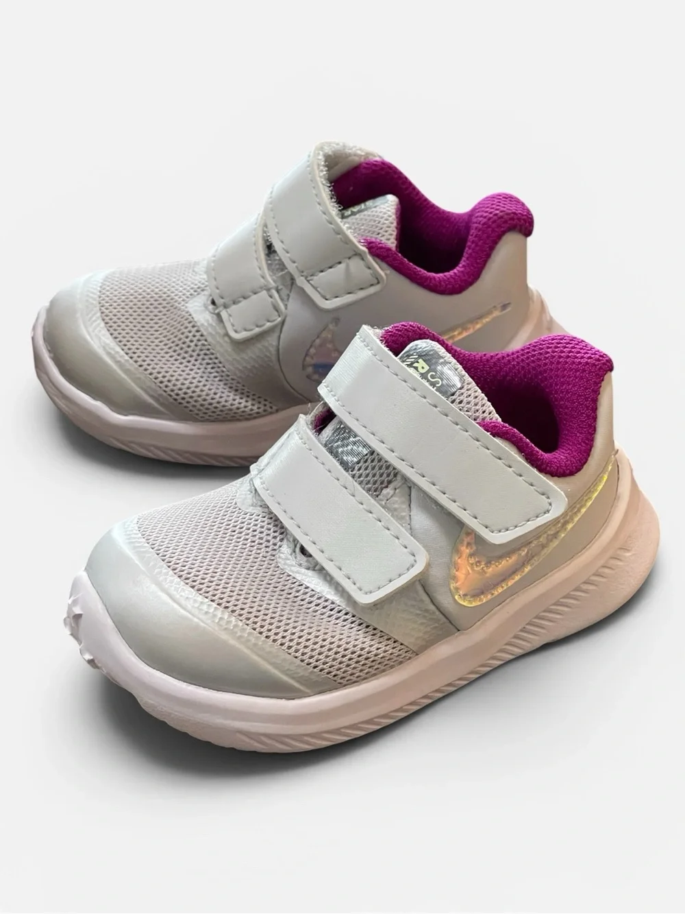 Nike Infant Star Runner White Sneakers Sz 3C Pink Lining Iridescent Swoosh